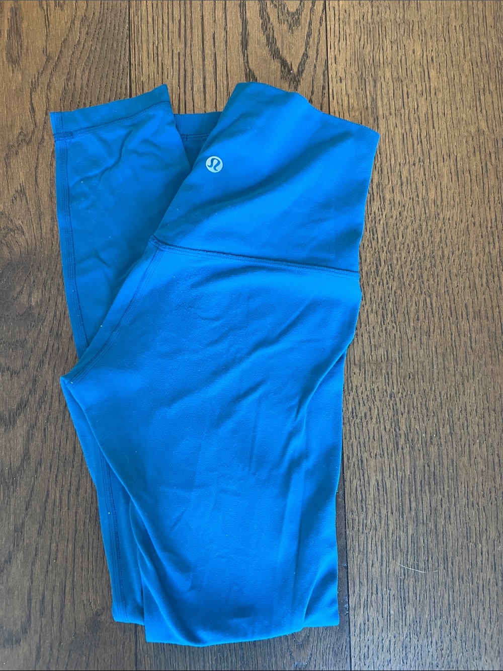 Lululemon Mid-Rise Athletic Leggings in Bright Teal